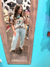 Load image into Gallery viewer, Judy Blue Jeans Mid Rise Marlow ARC Leg