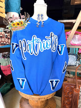 Load image into Gallery viewer, PRE-ORDER Patriots Sweater (Veterans HS)
